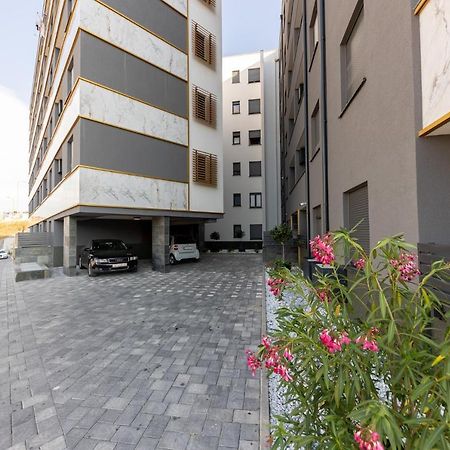 New Studio For 2, Free Private Garage Spot, Wi-Fi, 200 M From Mall Of Split Bagian luar foto