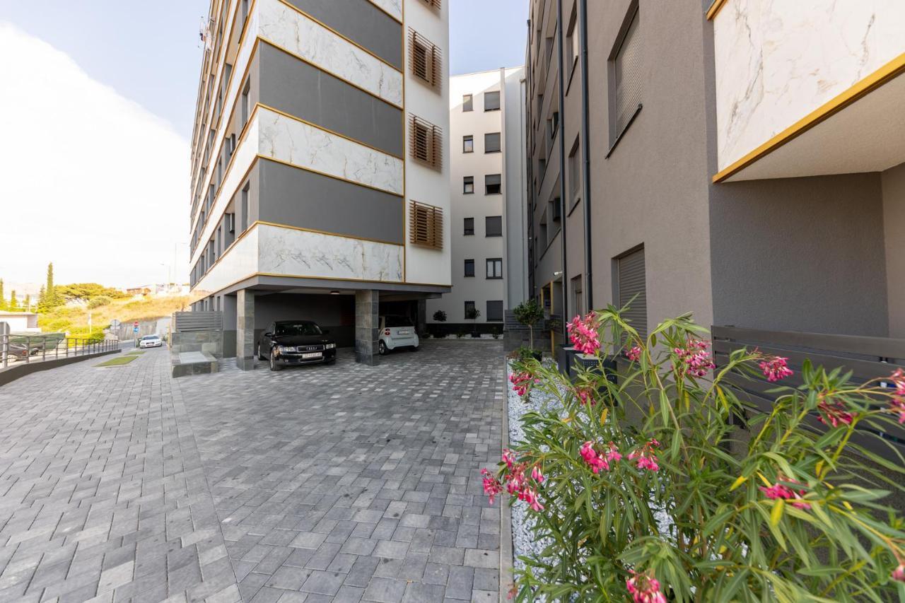 New Studio For 2, Free Private Garage Spot, Wi-Fi, 200 M From Mall Of Split Bagian luar foto